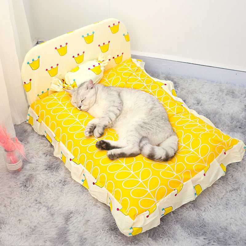 Cozy Teddy Pet Bed – Small | Paw Store